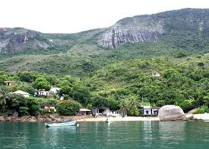 Praia de Calhaus da Cajaíba em Paraty